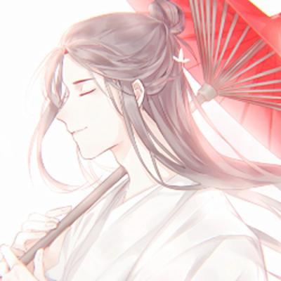 5岁男孩砸平滑梯旁凸起钉子